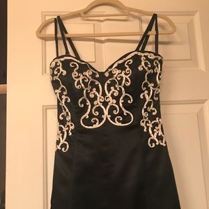 Elegant black and white dress.